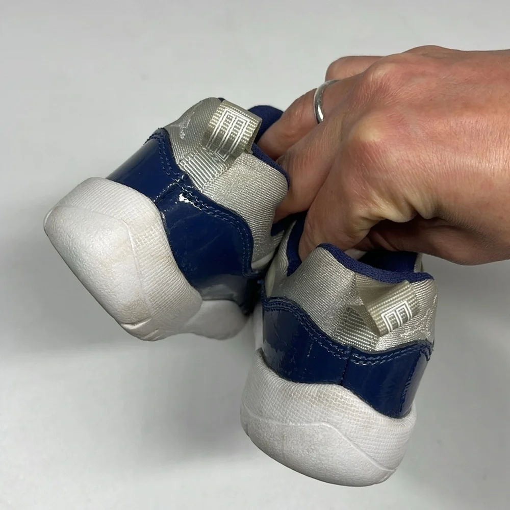 Jordan 11 Retro Little Flex Georgetown Navy Gray Sneaker Baby Size 6